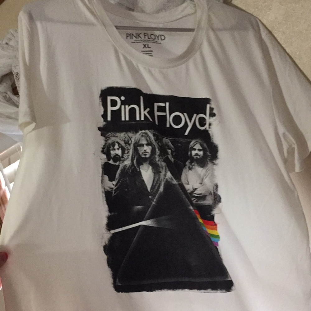 Band tee🖤💀🤟🏻